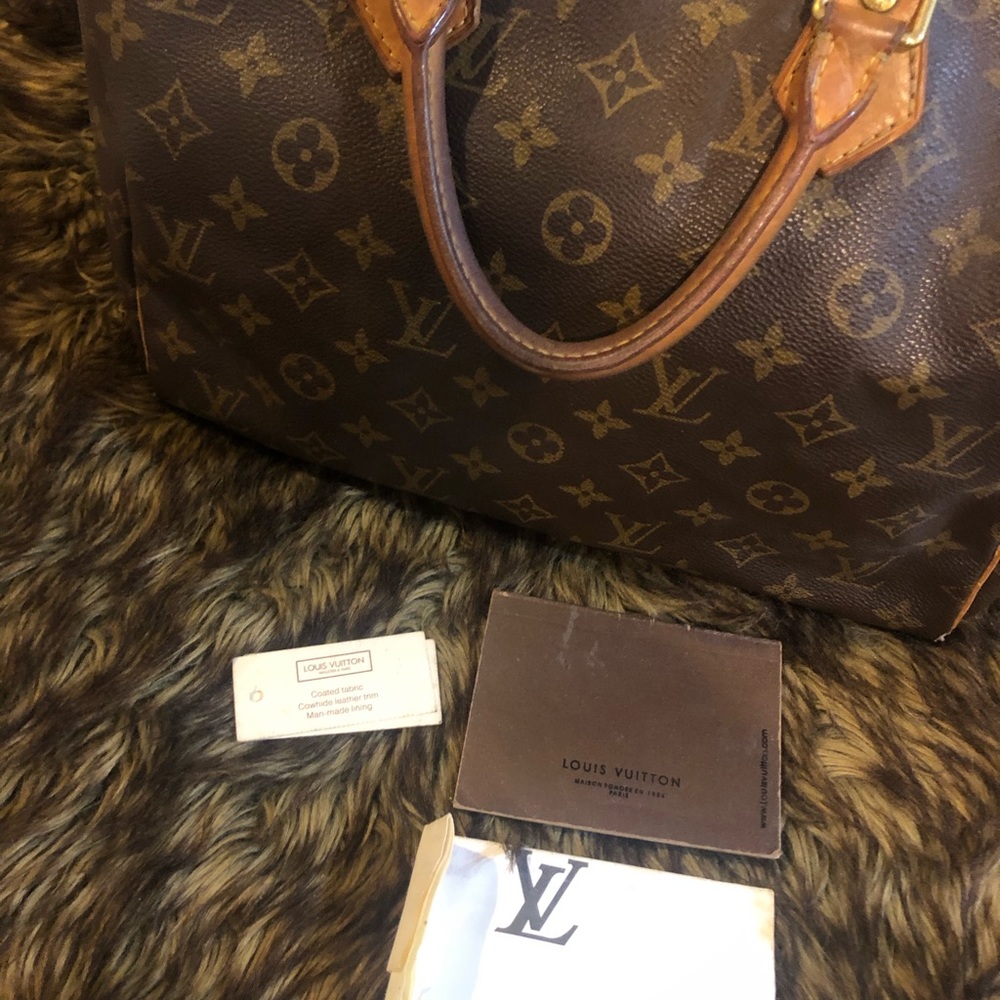 SOLD | Louis Vuitton Monogram Speedy • Authentic - Picture 5 of 9